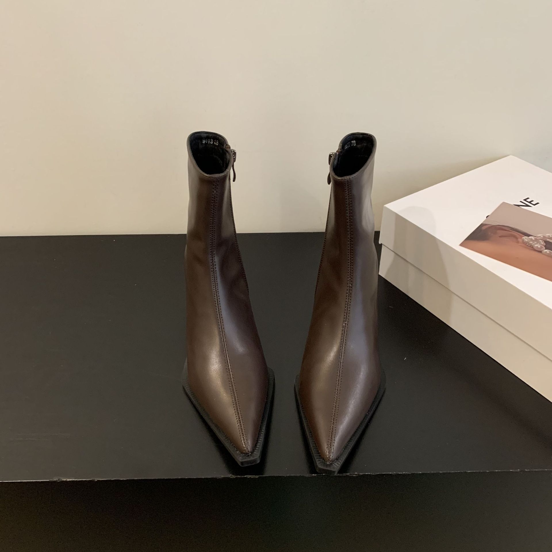 Bottes à talons hauts courts