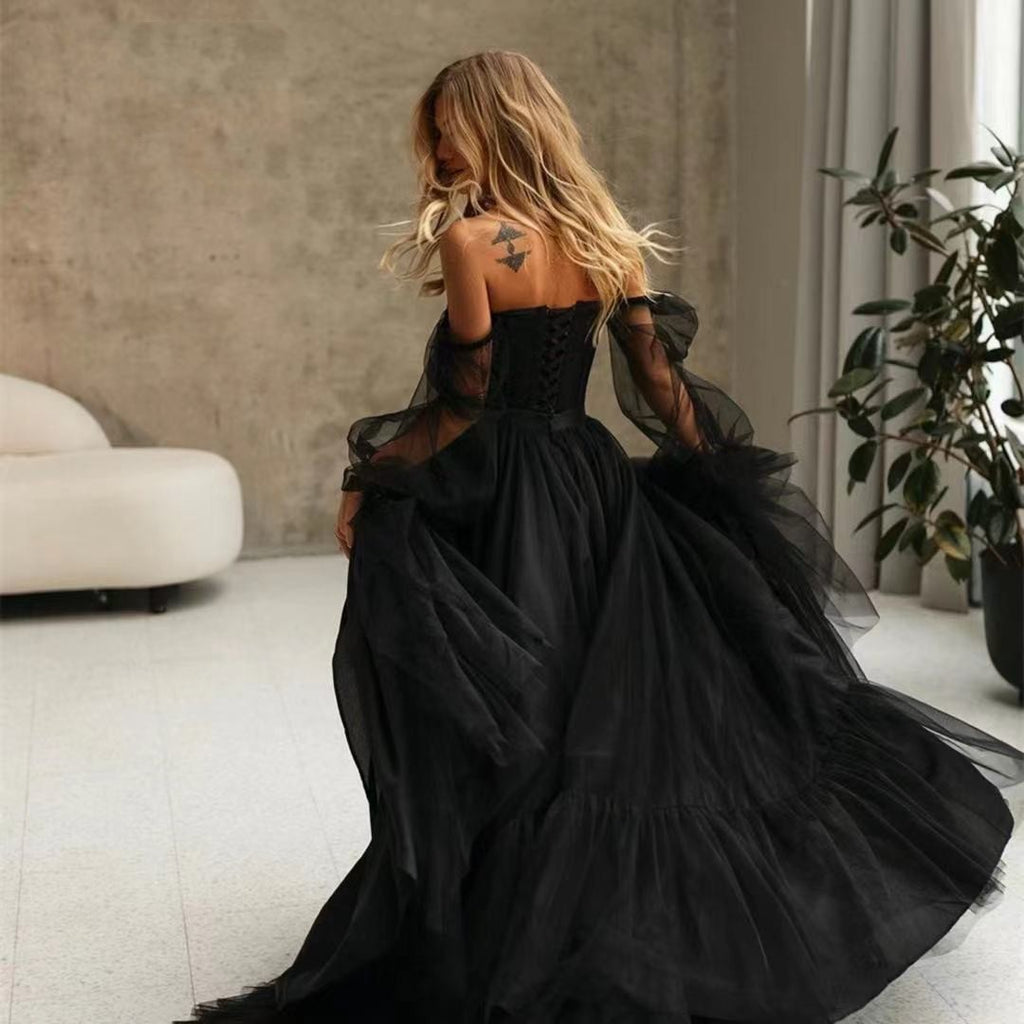 Robe de mariée noire en dentelle transparente à manches longues pour femme