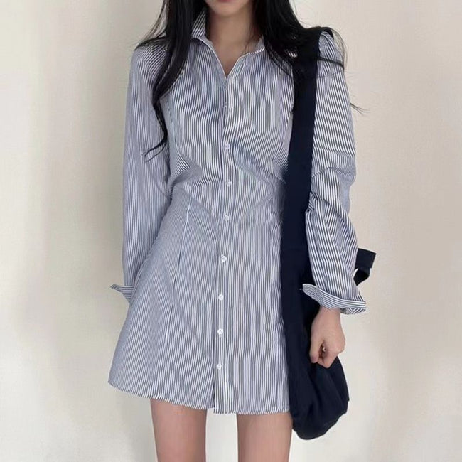 Robe chemise à rayures à manches longues boutonnée pour femme Hover Image