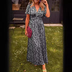 Robe imprimée à col en V, taille ajustée
