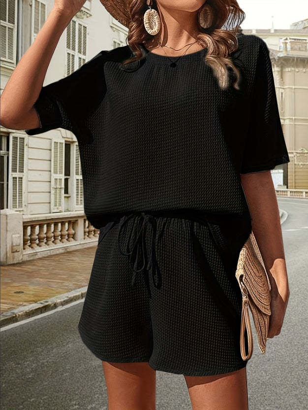 Nouvel ensemble de costume pour femmes à manches courtes, chemise chauve-souris de style étranger pour femmes, ensemble deux pièces de shorts à la mode Hover Image