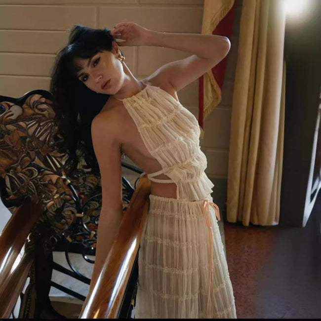 Robe plissée dos nu à lacets et gilet en dentelle Main Image