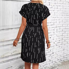 Robe à manches chauve-souris fendue au col avec ceinture à imprimé intégral pour femme