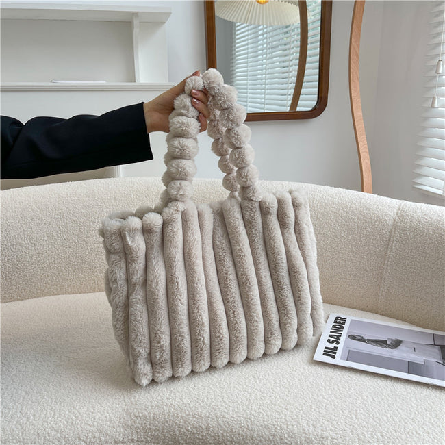 Nouveau Sac à Main en Peluche Portable Grande Capacité à Bandoulière Unique pour Femmes Main Image