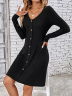 Robe longue à col en V et manches longues avec boutons et taille ajustée, vêtement féminin ajusté