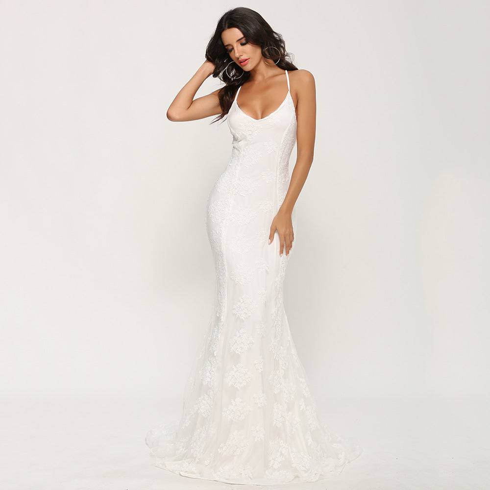 Robe de mariée longue sexy avec col en V et bretelles