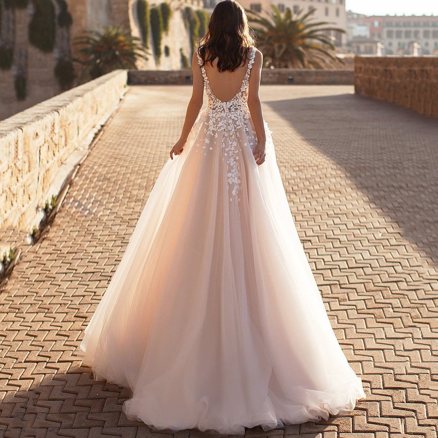 Robe de mariée en dentelle pour femmes européennes et américaines