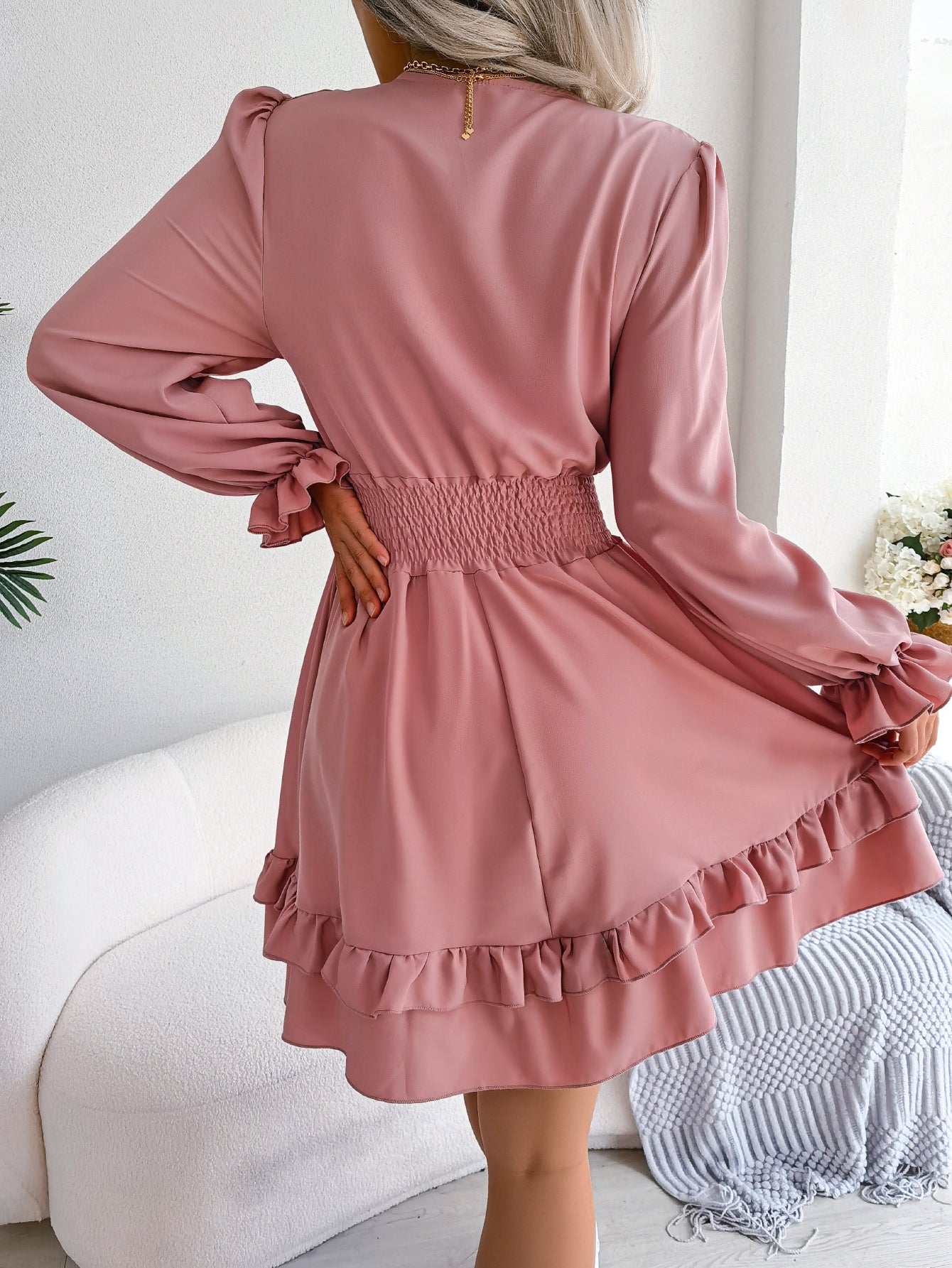 Robe fluide décontractée à volants avec ceinture à nouer pour femme