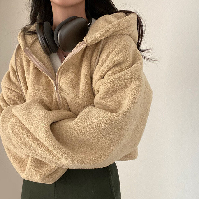 Pull à capuche blanc en laine d'agneau pour femme
