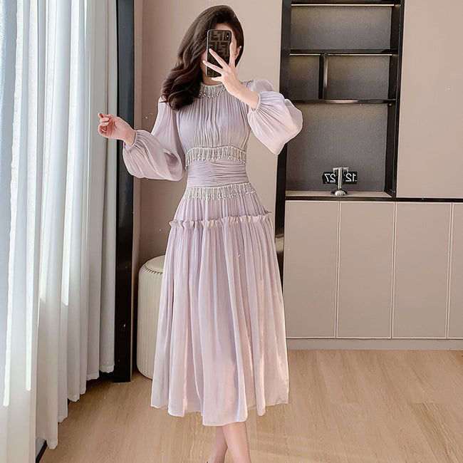 Robe plissée en soie brillante à franges pour femme Main Image