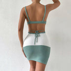 Robe en laine tricotée dos nu à lacets, bretelles et rayures contrastées