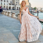 Robe de mariée élégante en maille dos nu à col en V profond