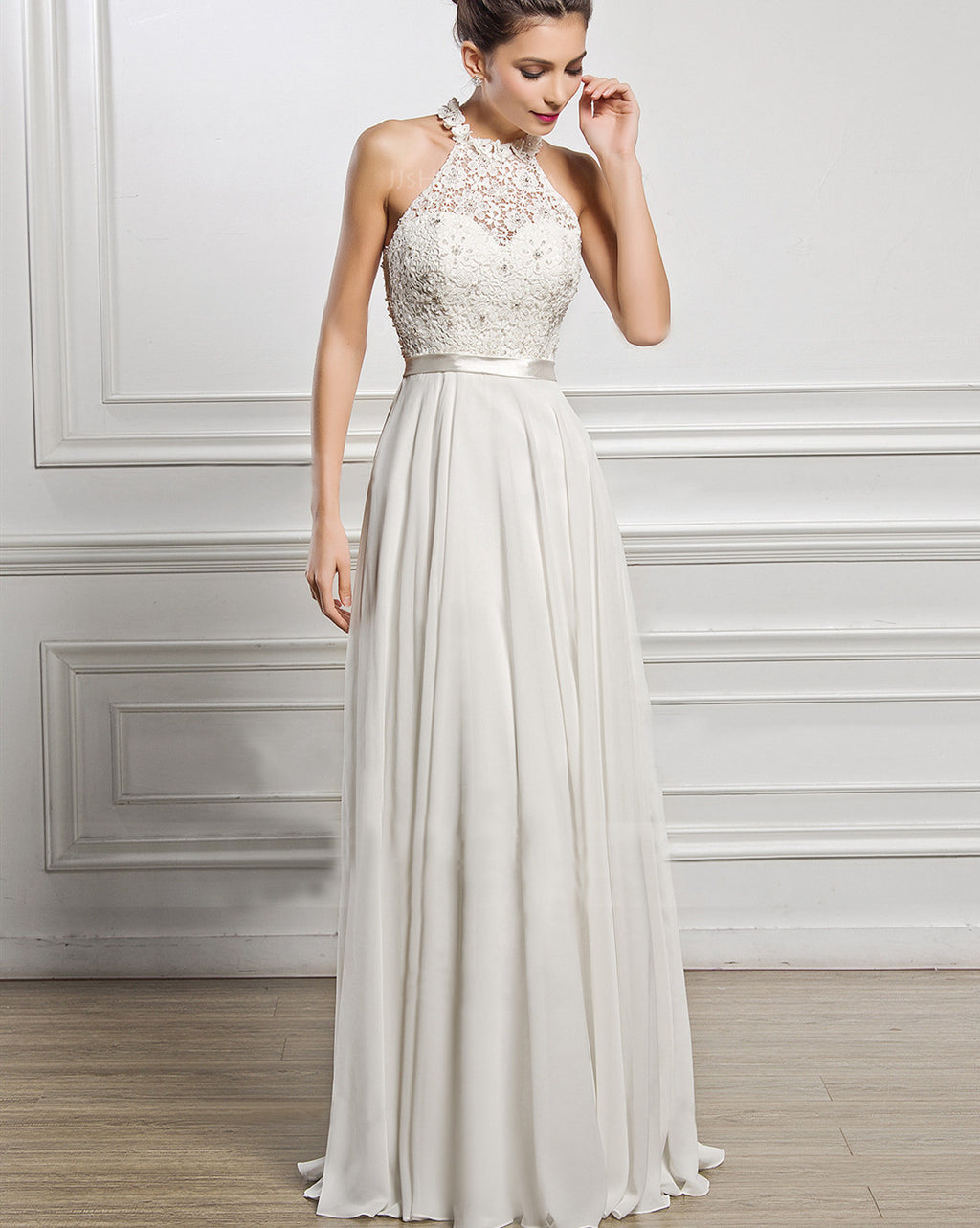 Robe de demoiselle d'honneur sans manches, coupe licou, élégante