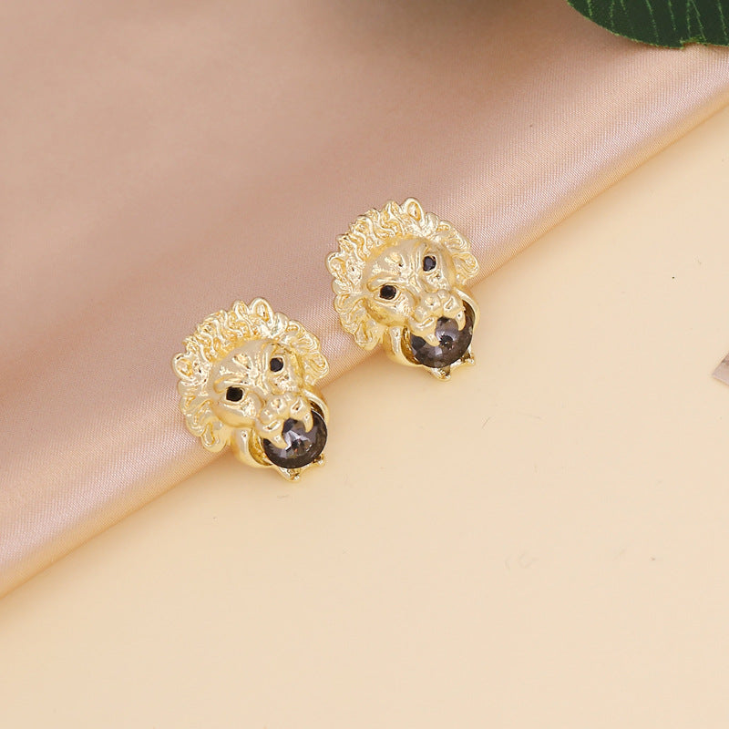 Boucles d'oreilles tête de lion de style punk rétro pour femmes, bijoux de personnalité européens et américains