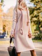 Robe-chandail épaisse à capuche coupe ajustée et longue de style urbain