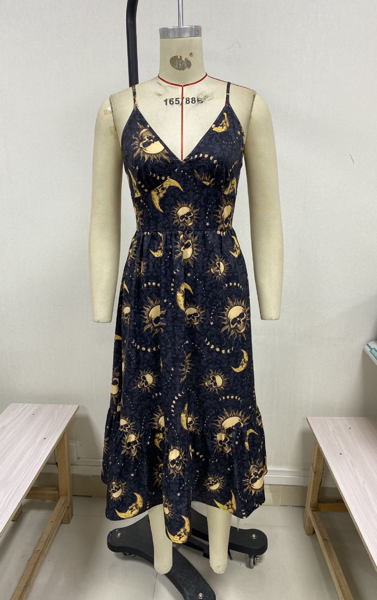 Robe Gothique Rétro Imprimé Crâne Os Soleil Et Lune Femme