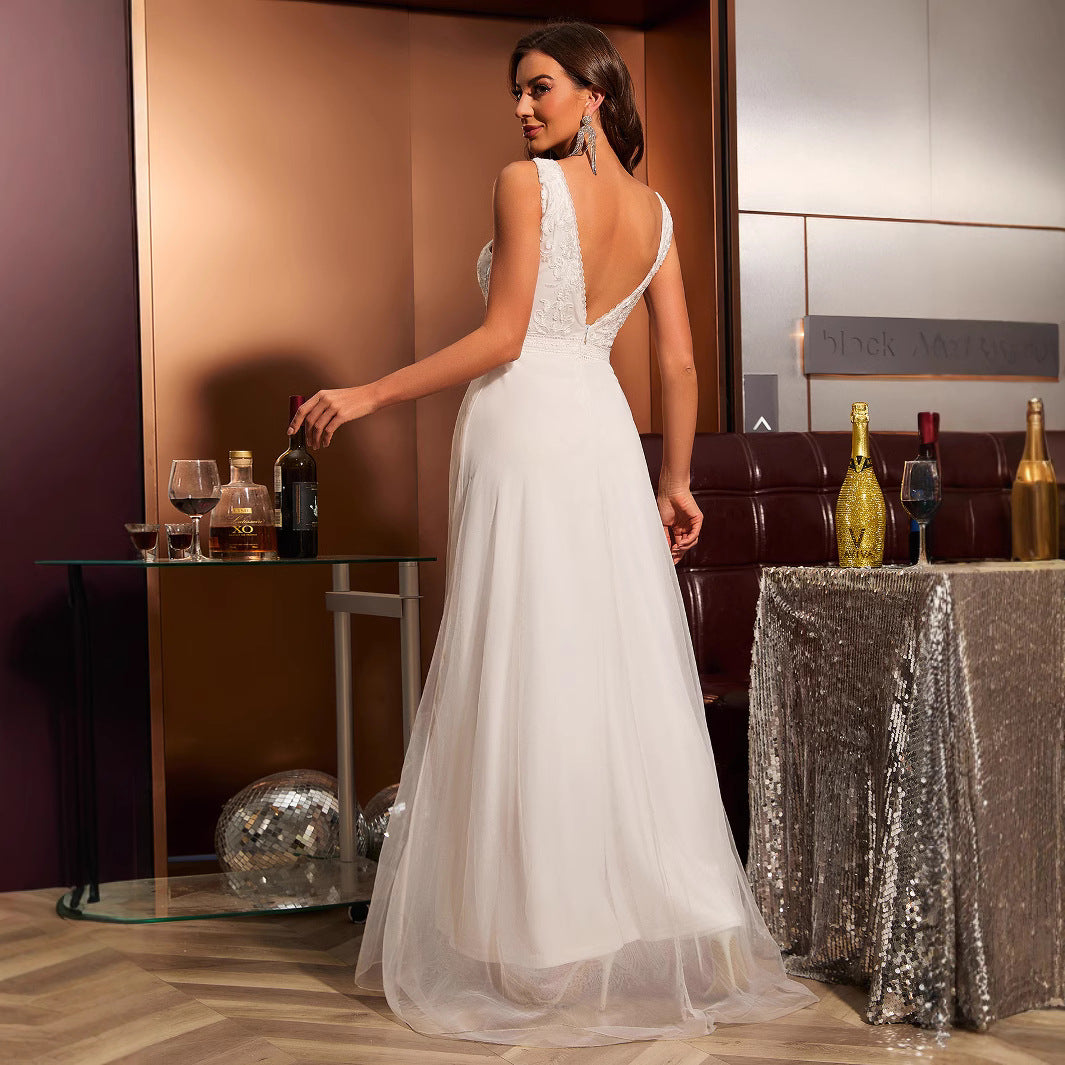 Robe de mariée en dentelle de gaze à col en V blanc princesse