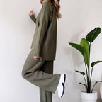 Ensemble tricoté col roulé, haut fendu ample à manches longues et pantalon droit, mode décontractée, couleur unie, vêtements pour femmes.