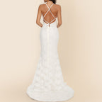Robe de mariée longue sexy avec col en V et bretelles