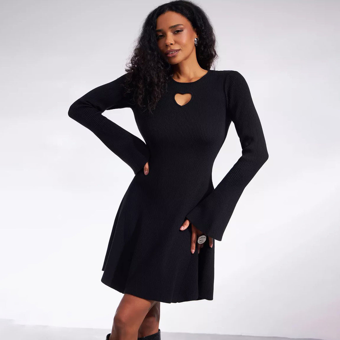 Robe Femme Col Rond Imprimé Coeur Évidé Taille Serrée