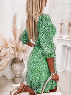 Robe imprimée col V avec manches et taille à volants - design exquis et élégant pour femmes - parfaite pour les femmes au printemps et en automne.