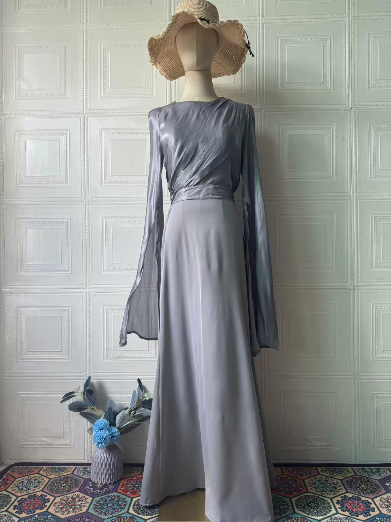 Robe en polyester à manches longues pour femmes