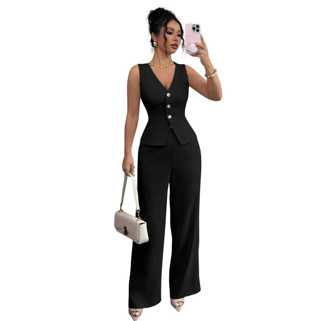 Ensemble deux pièces d'été sans manches pour femme : gilet moulant à col en V et pantalon taille haute.
