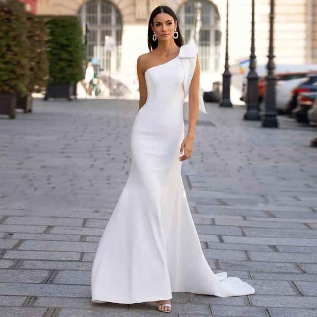 Fishtail Wedding Dress Slimming Long One-shoulder Gown Hover Image