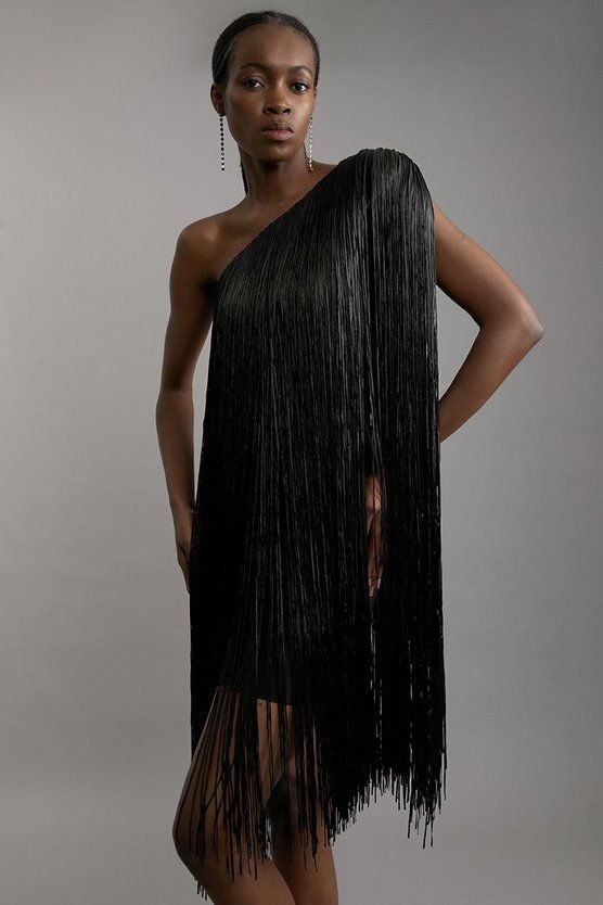 Robe de soirée élégante à jupe à pompons