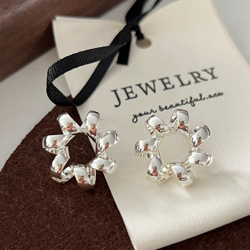 Boucles d'oreilles clous tendance cercle torsadé pour femmes, style simple, tempérament, couleur or, hyperbole, bijoux pour un usage quotidien, cadeaux de fête