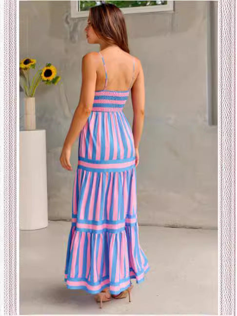 Robe longue à bretelles imprimée rayée d'été avec poches Robes dos nu à col carré tendance pour les vacances à la plage Vêtements pour femmes Main Image