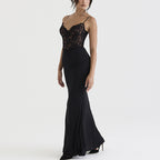 Robe longue à dentelle, taille haute, décolleté plongeant, dos nu, coupe sirène
