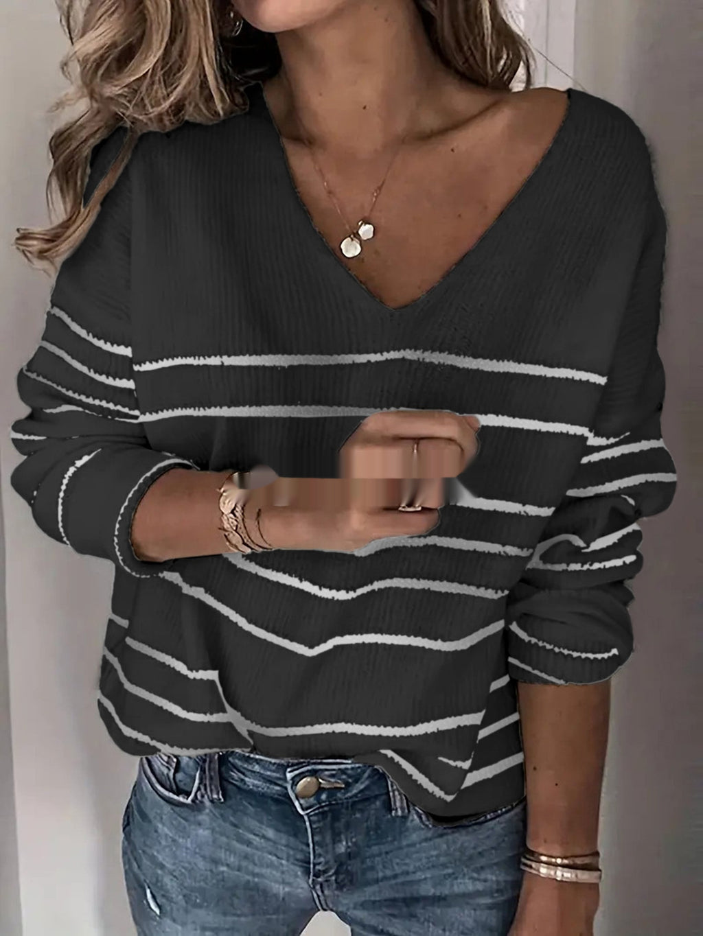 Pull tricoté à rayures col en V pour femme