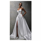 Robe de mariée bandage en satin blanc à poches fendues