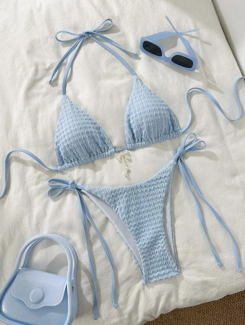 Maillot de bain bikini féminin dos nu à fines bretelles de couleur unie