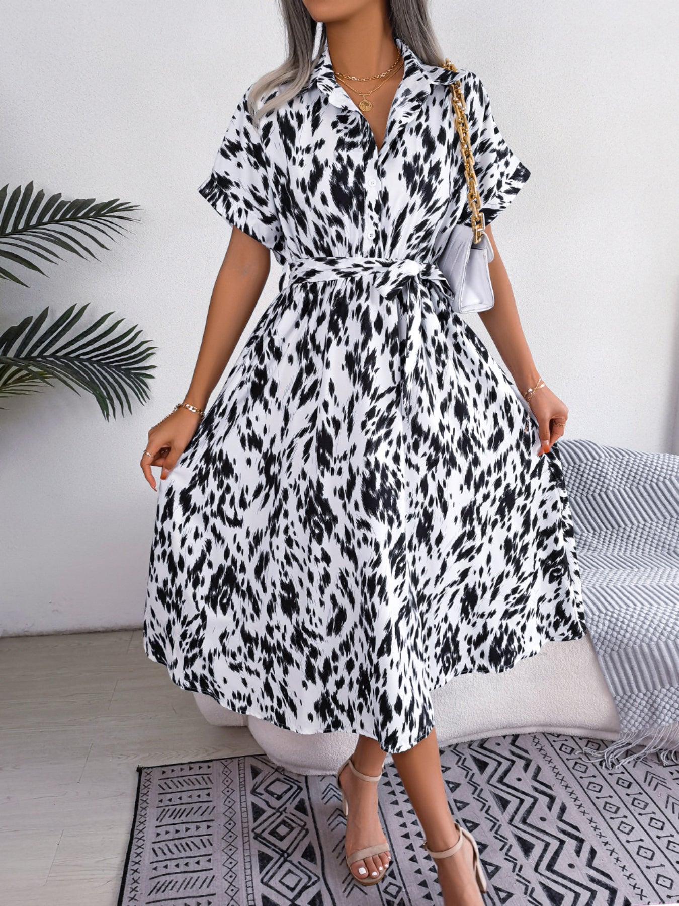 Robe chemise décontractée ample à imprimé léopard et taille nouée pour femme