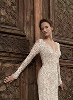 Robe longue Fantasy à manches longues, col en V et dos nu
