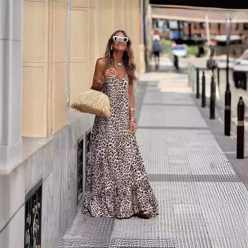 Robe à bretelles dos nu col V imprimé léopard